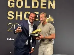 "Nicht nur Vollstrecker": "Beste Saison": Harry Kane erhält Goldenen Schuh