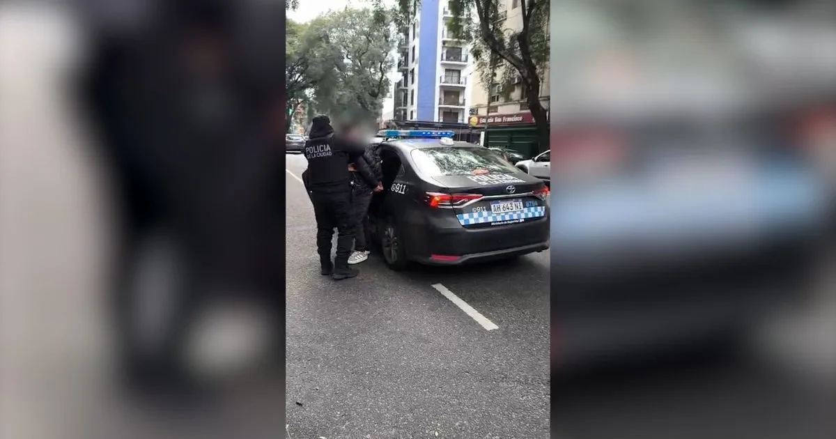Quiso robar una librería en Colegiales e intentó entrar a dos casas: el fallido raid de un ladrón con 18 antecedentes penales en sólo dos años
