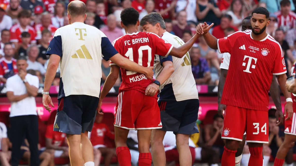 ¡Otra vez Jamal Musiala! Jugador del Bayern Múnich se desploma por segunda vez en el campo