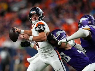 An 88-yard strike and 3 TDs: Sam Ehlinger’s big night for the Broncos in 34-6 rout of Vikings