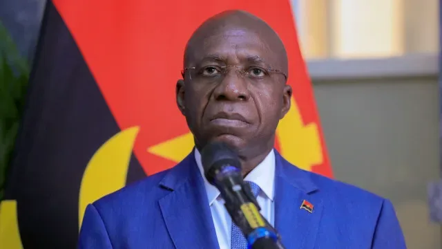 Cimeira de Luanda deve gerar "soluções capazes de produzir efeitos"