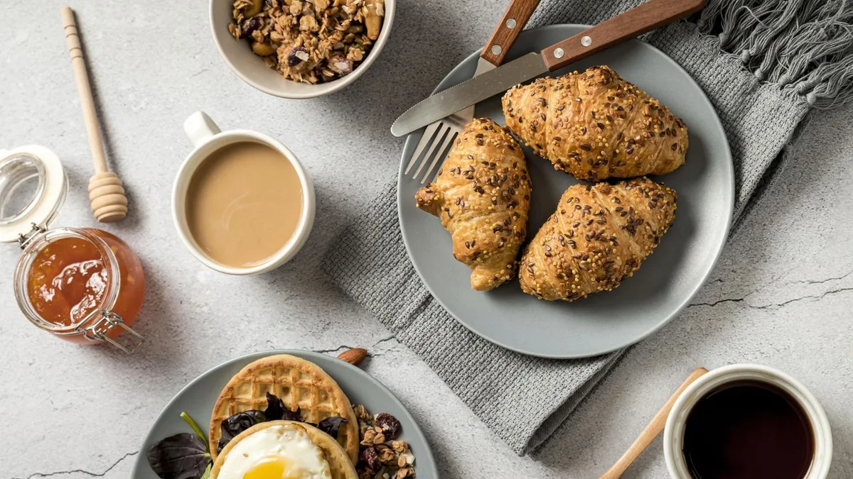 Sandra Moñino, nutricionista: este es el desayuno ideal para empezar el día y no lleva ni pan ni cereales