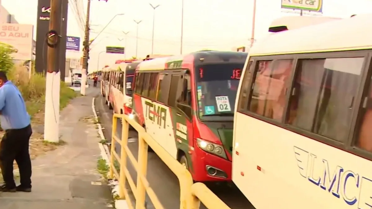Paralisação das rotas do Distrito Industrial: trabalhadores rejeitam reajuste de 3% em Manaus