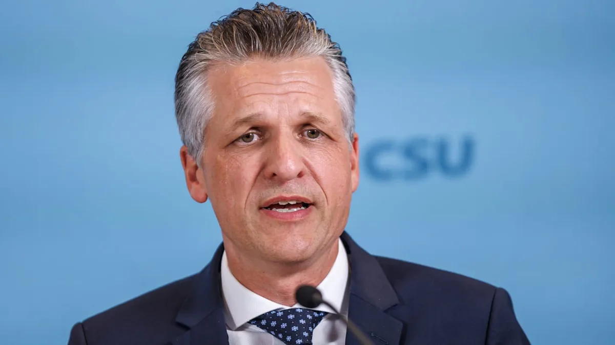 Nach AfD-Wahlsieg in Sachsen-Anhalt - Frei droht AfD erstmals mit dem Bundeszwang