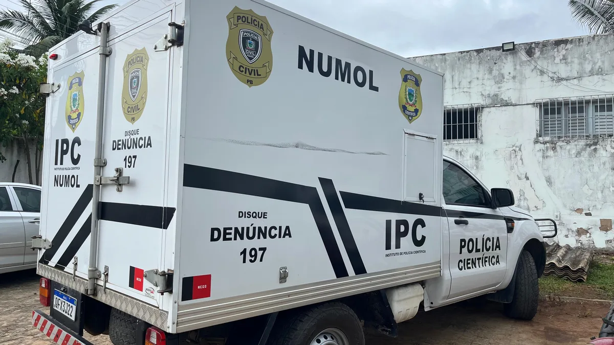 Feto é encontrado dentro de congelador de geladeira em casa no Litoral Norte da Paraíba