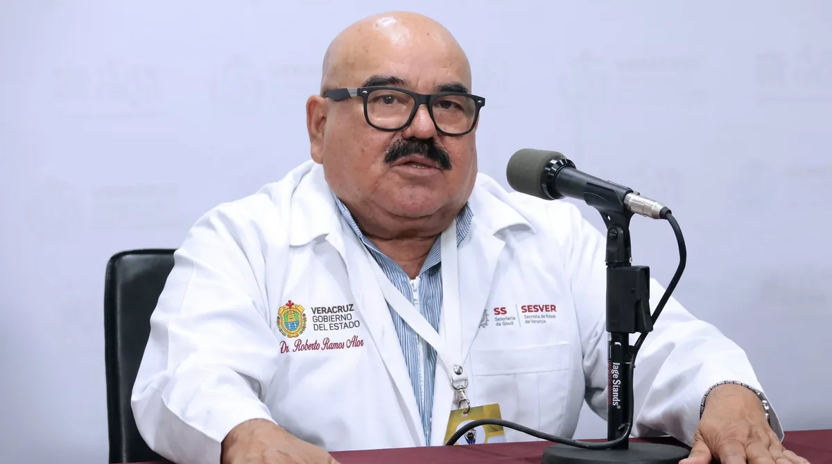 IMSS- Bienestar está funcionando: Sheinbaum defiende a coordinador estatal en Veracruz tras dichos ante falta de insumos