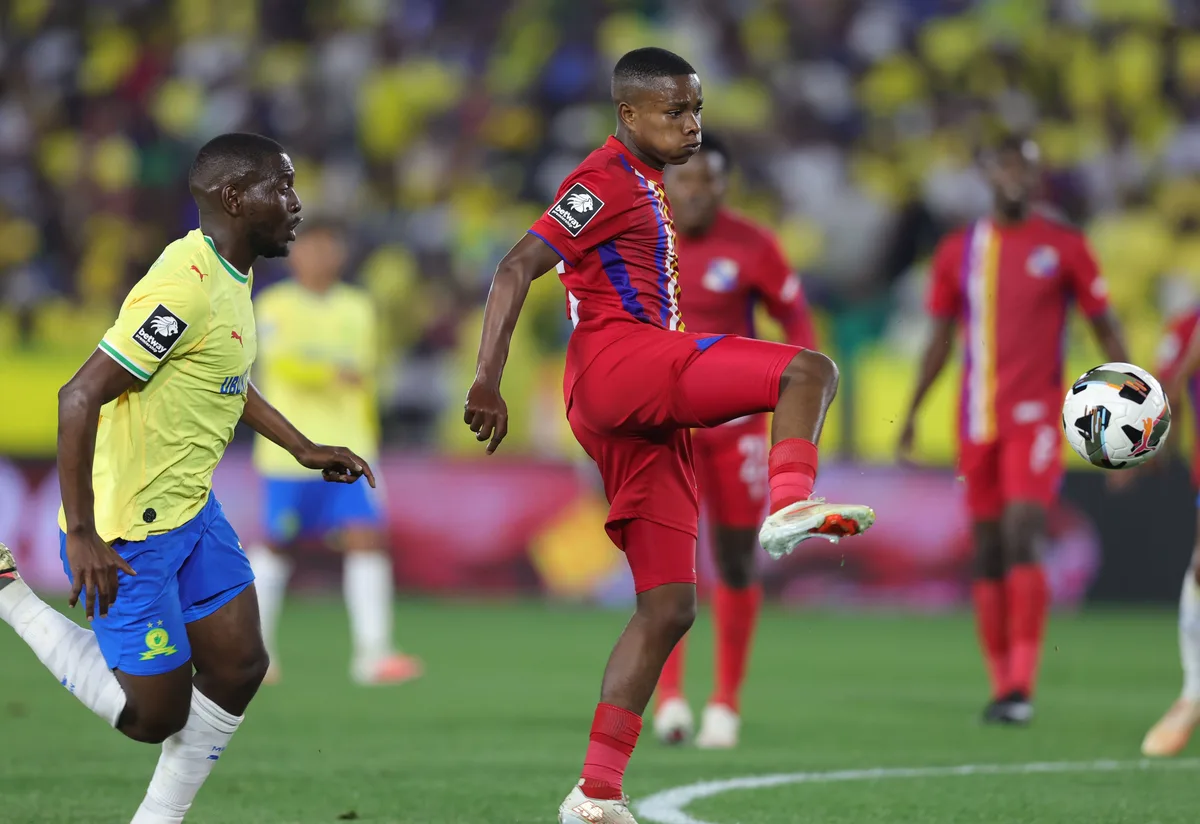 Sundowns overcome Milford to keep pace with Pirates at top of log