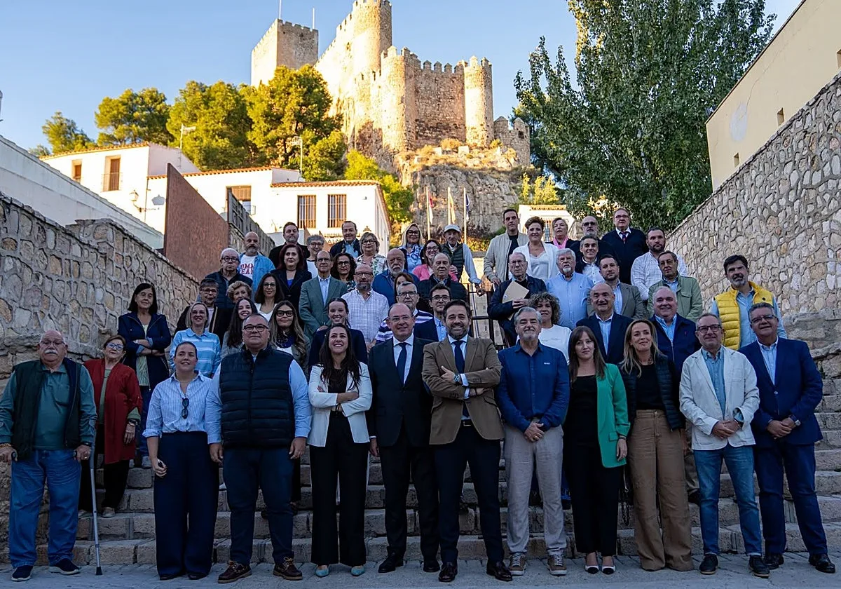 Núñez reivindica un cambio político y sitúa a Almansa en el centro del proyecto del PP