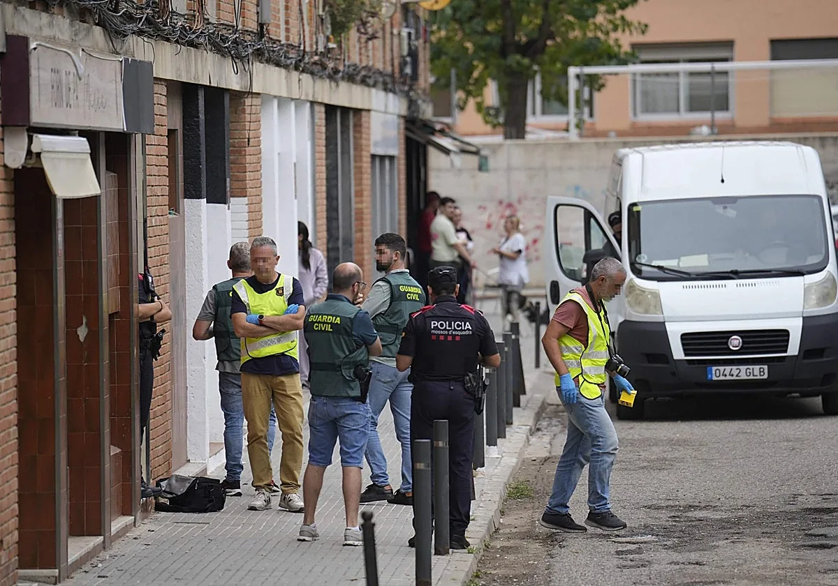 Se entregan dos sospechosos del tiroteo contra los guardias civiles en Tarrasa y elevan a seis los detenidos