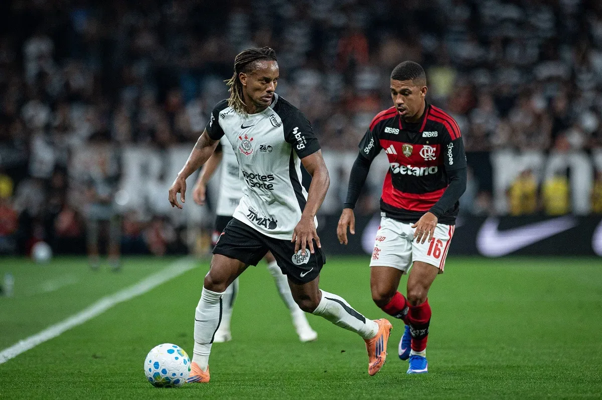 Futebol na TV hoje: saiba onde ver os clássicos deste domingo (13)