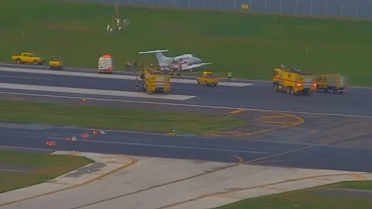 Jatinho sai da pista e Aeroporto Santos Dumont interrompe operações