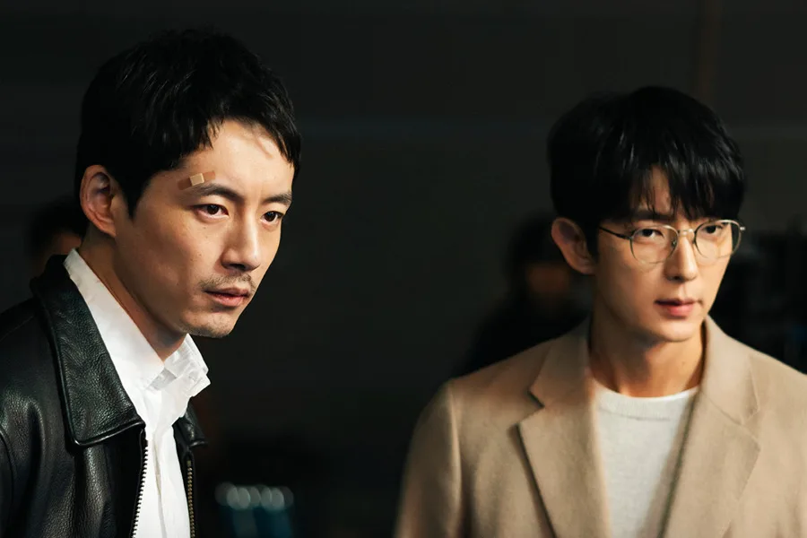 Lee Joon Gi And Sakaguchi Kentaro Struggle Between Rivalry And Alliance In New Drama “kiDnap GAME”