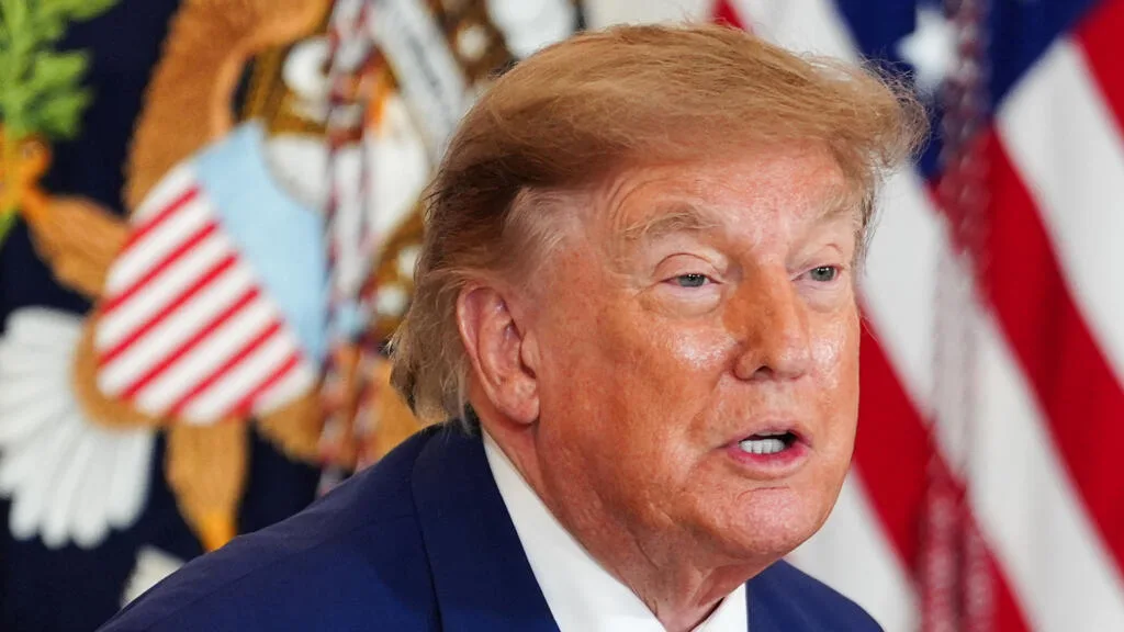 EN DIRECT - Moyen-Orient: Donald Trump menace de «terribles» répercussions économiques «tout pays» qui aiderait l'Iran