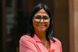 Venezuela considera saída da Opep em meio a negociação com EUA por campos de petróleo