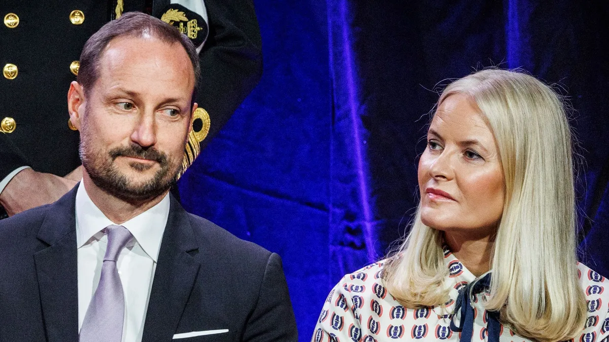 Mette-Marit, en su cumpleaños más amargo: entre el trasplante, el "caso Marius" y el desgaste que podría alejarla de convertirse en reina de Noruega