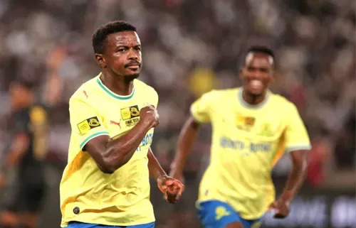 LIVE | Sundowns' Williams makes big penalty save to keep Pirates at bay in MTN8 final
