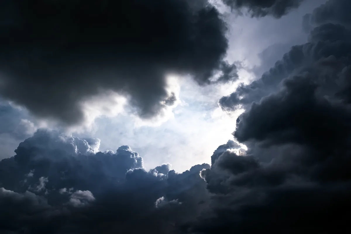 Inmet eleva nível de alerta de tempestade para as 78 cidades do ES