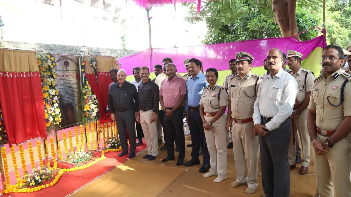 DGP lays foundation stone for ‘Vihara’, ‘Vihari’ and Central police canteen at Mangalagiri