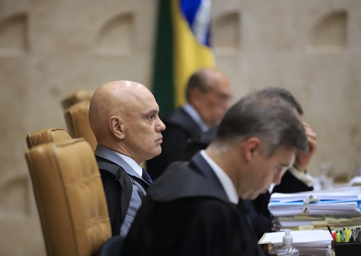 Moraes e Mendonça batem boca: “Não estou perguntando a vossa excelência”