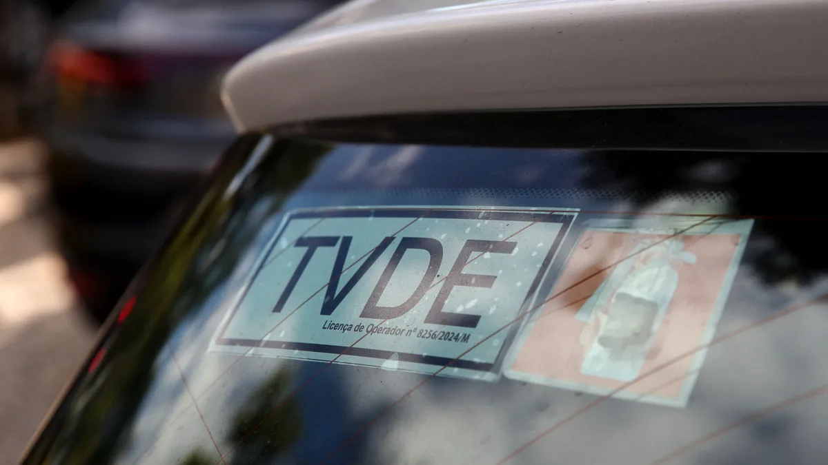 Da tarifa dinâmica à videogravação no interior dos veículos. Lei dos TVDE muda a 1 de setembro