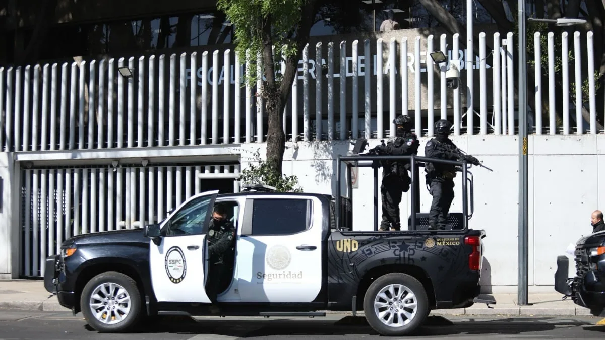 Amenazan ‘madrinas’ a empresarios con fincarles delitos por huachicol; presentan 6 denuncias
