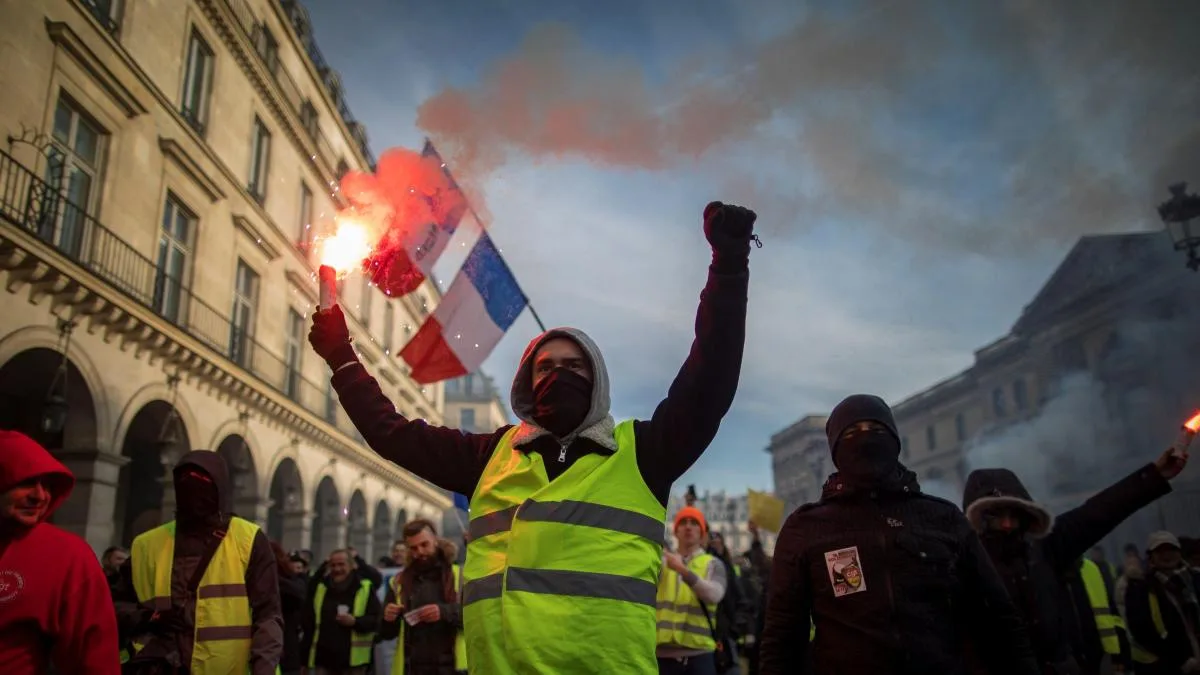 Alerta en Francia por el retorno de los 'chalecos amarillos'