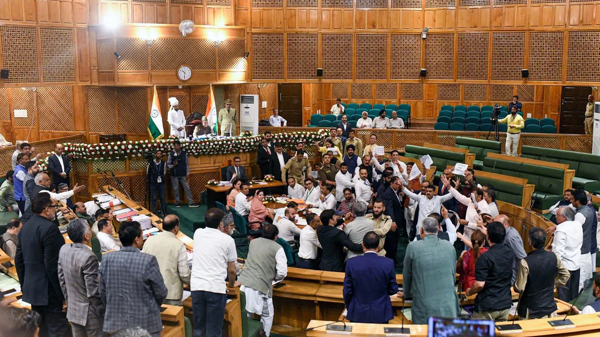 ‘Gundagardi nahi chalegi’: Noisy scenes mar first day of autumn session of J&K Assembly