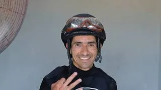 ¡Hat-trick! Leonel Reyes Ramos se escapa en la punta del Sunshine Meet de Gulfstream Park