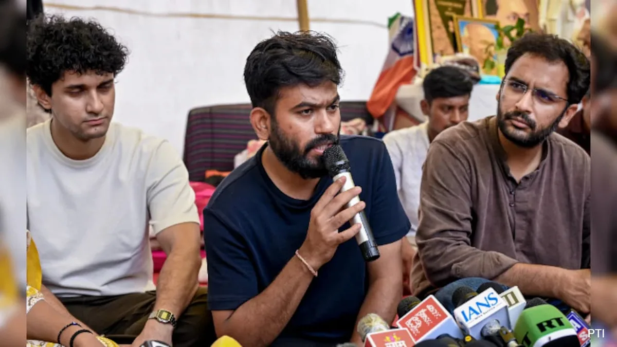 Abhijeet Dipke, 2 CJP Leaders Under Preventive Arrest Before Day 2 Of Protest