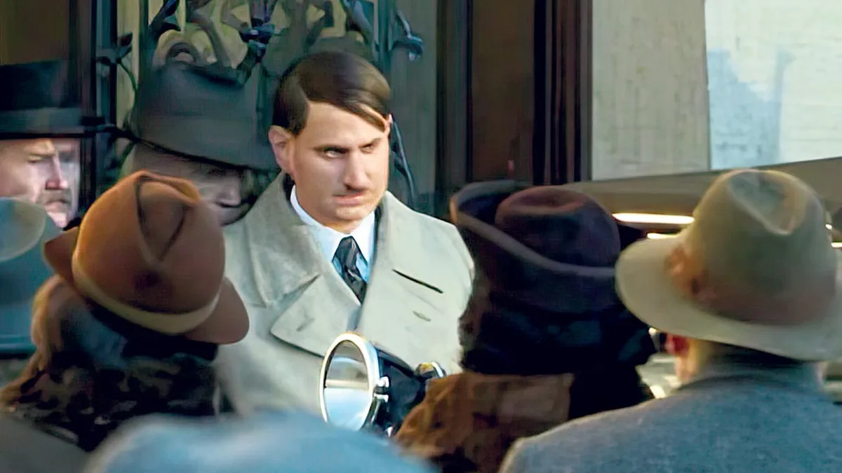 Clemens Schick in „Babylon Berlin“ - „Sich als Hitler zu sehen war erschreckend“
