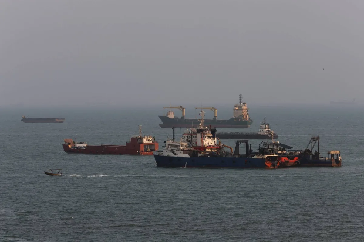 U.S. allies warn Hormuz is still mined despite Trump claim