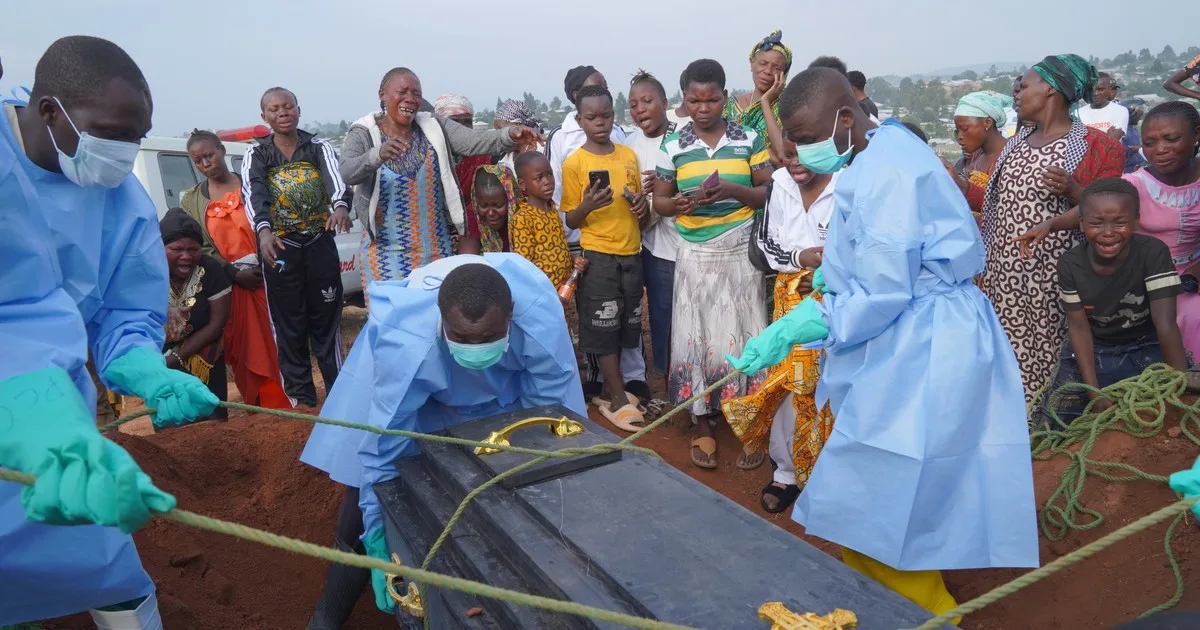La epidemia de ébola se propaga a una velocidad nunca antes vista en RD Congo: "Mata una persona cada 30 minutos"