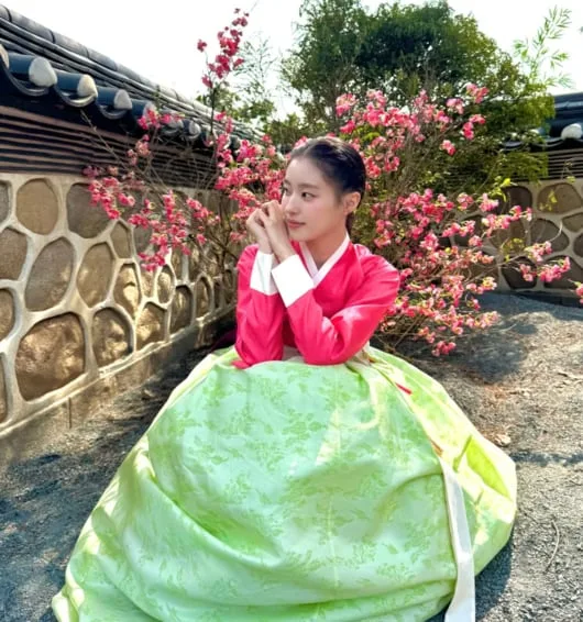 '스캔들', 한선화 딸 '소옥' 신윤하 누구? 관능美 조선 MZ '파격 출사표' [핫피플]