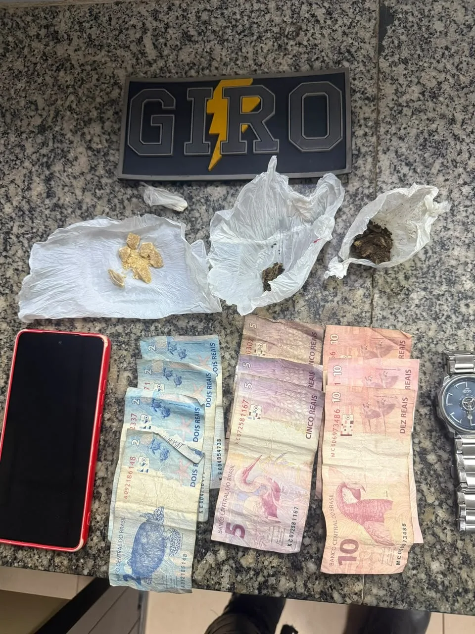 Homem é preso com drogas escondidas em boné no bairro Buritis