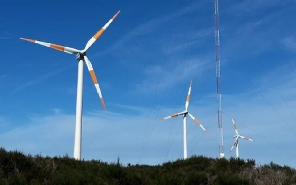 Portugal no top 10 dos países com mais nova energia eólica