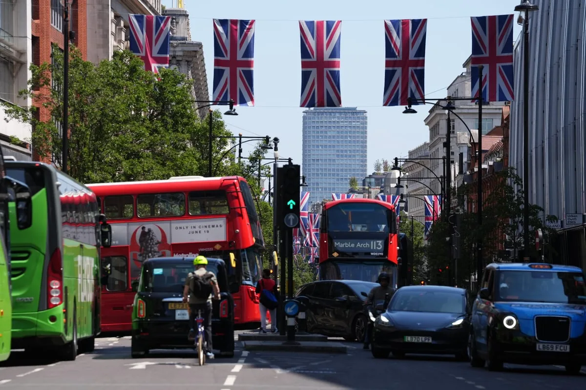 Westminster Council accuses Sadiq Khan of flouting environmental rules over pedestrianisation of Oxford Street