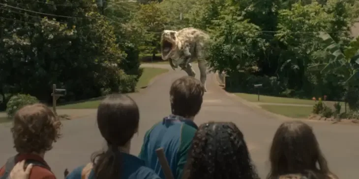 O Fim da Rua recebe elogios por terror com dinossauros