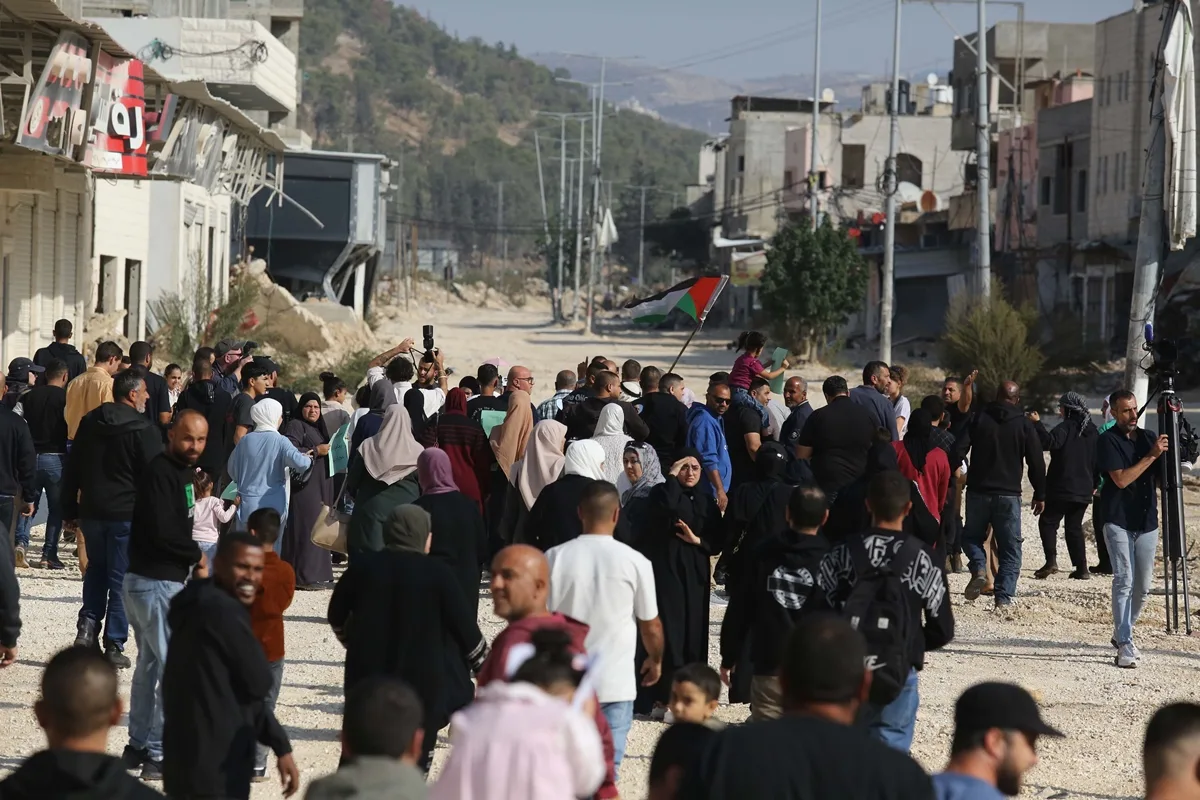 Israel busca apoio de Trump para retirar palestinos da Faixa de Gaza