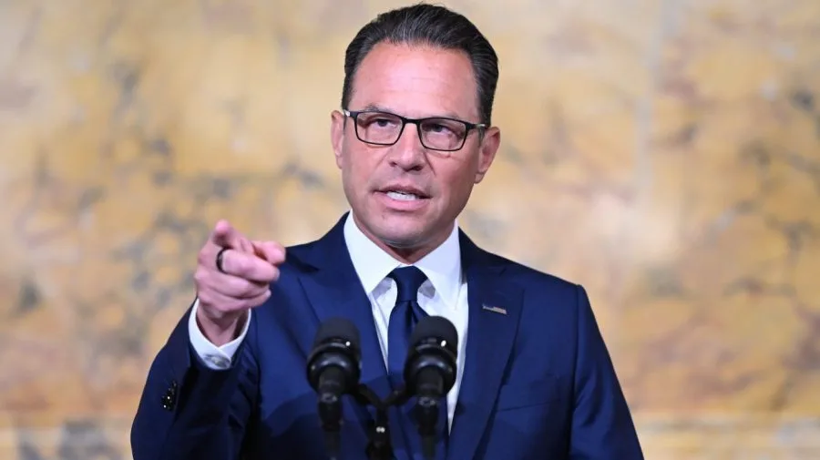 Shapiro holds 16-point lead in reelection bid polling