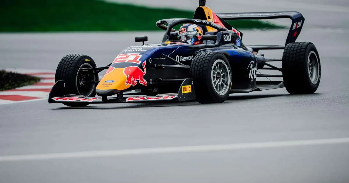 F1 Academy: Alisha Palmowski conquista pole no GP da Holanda; Rafa Ferreira é 18ª
