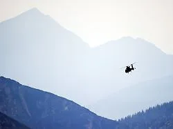 Rettungseinsatz in den Alpen: Bergnot: Zahlt Versicherung bei Fahrlässigkeit?