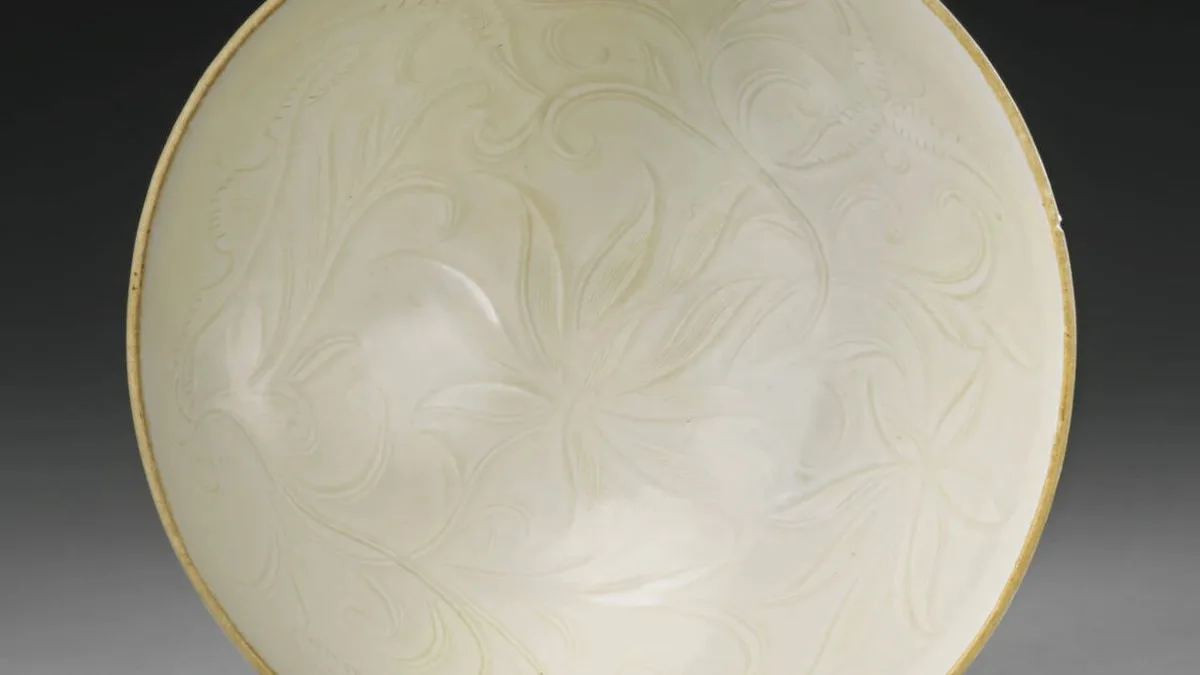 New Yorker’s $3 yard sale bowl sells for $2.2 million