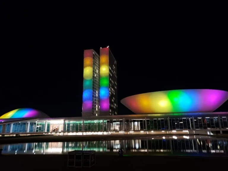 Candidaturas LGBT+ crescem 57% nas eleições de 2026 em comparação com 2022