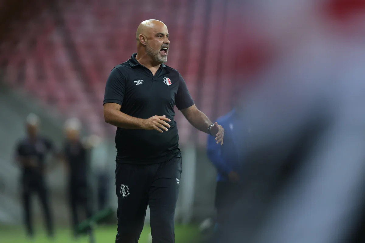 Cristian de Souza atribui derrota do Santa Cruz à falta de eficiência ofensiva