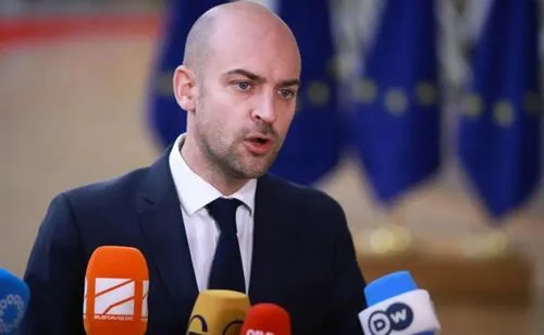 Colonos agreden a alcalde galo en Cisjordania; Francia exige a Israel que detenga a los responsables