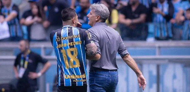 Renato diz que imprensa tem 'parcela de culpa' nas crises de Grêmio e Inter