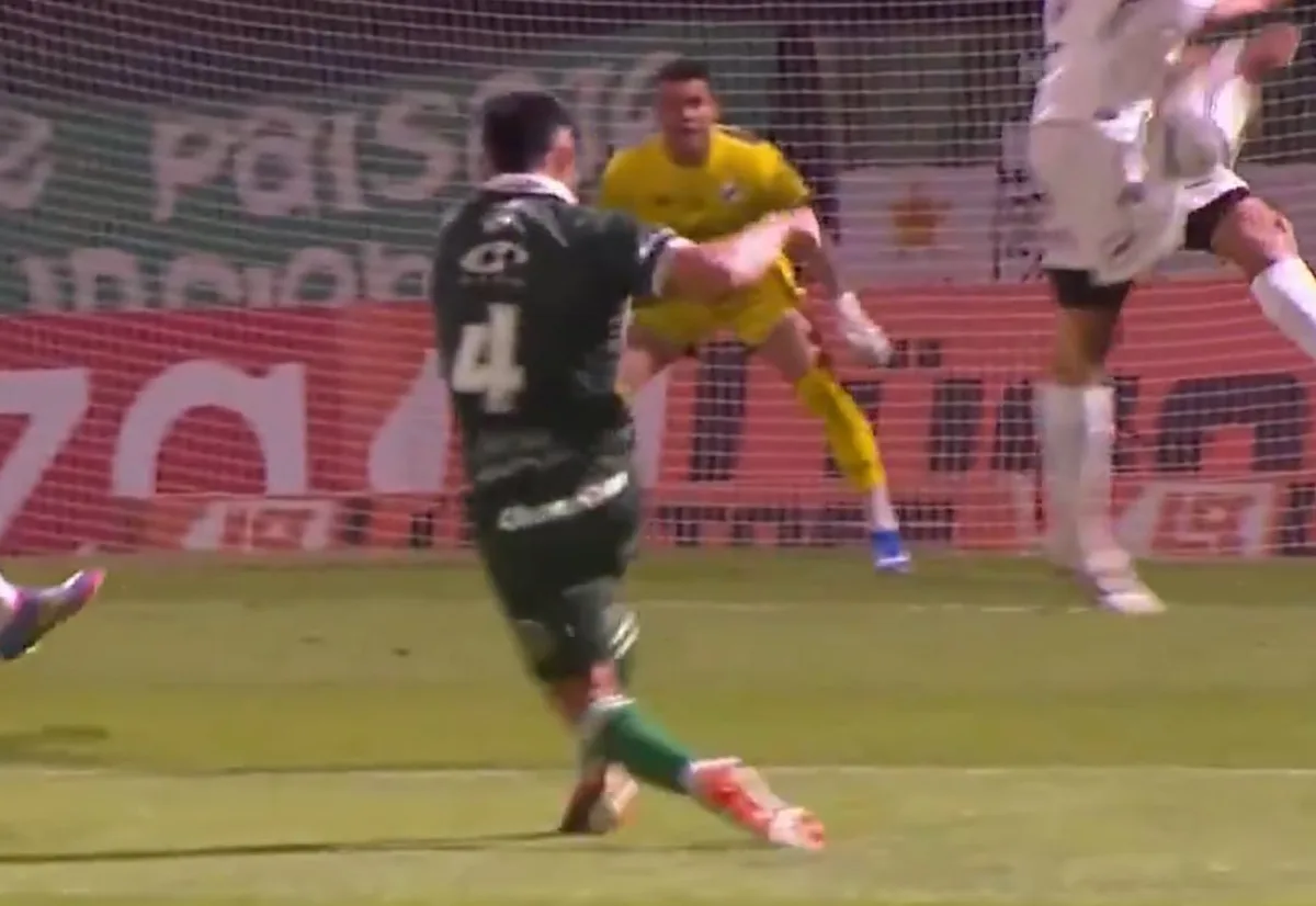Ferro derrotó 1-0 a All Boys en un partido caliente: un penal dudoso, otro no cobrado y una expulsión controvertida