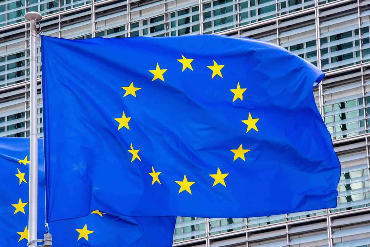 Bruselas pide a los 27 la firma del acuerdo de inversiones sostenibles negociado con Ecuador