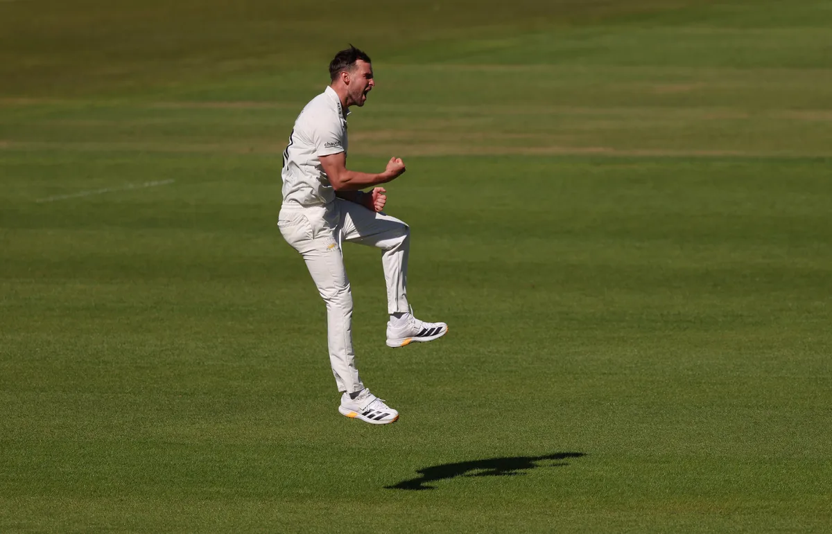 Patterson-White leads Notts fightback as Lawes bags five