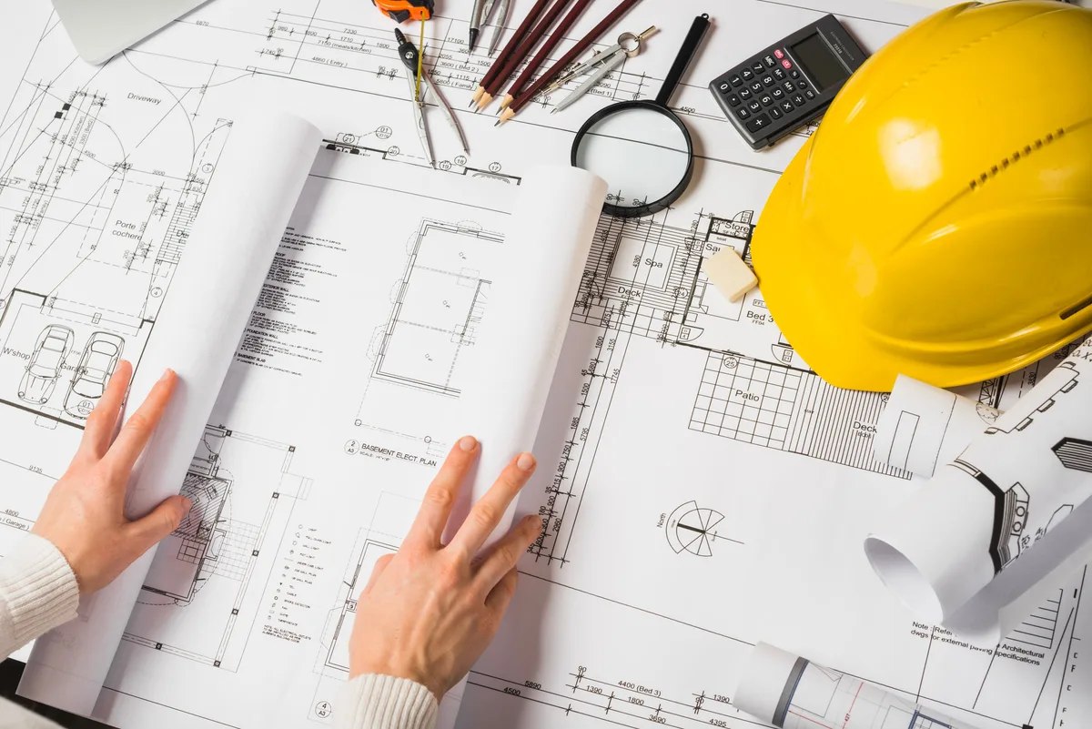 Le pagó a su primo arquitecto para remodelar su casa, nunca hizo la obra y la Justicia ordenó indemnizarla
